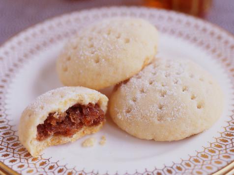Maamoul: Stuffed Date-Orange Cookies