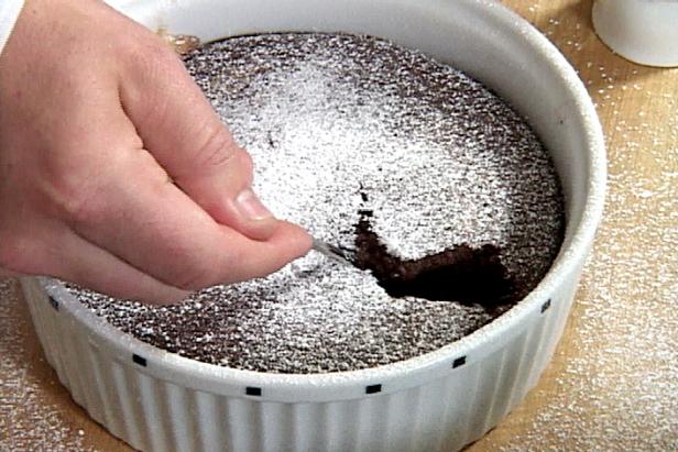 Chocolate-Date Pudding Cake_image