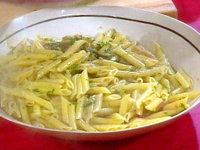 Pasta with Mushroom Sauce Recipe | Food Network