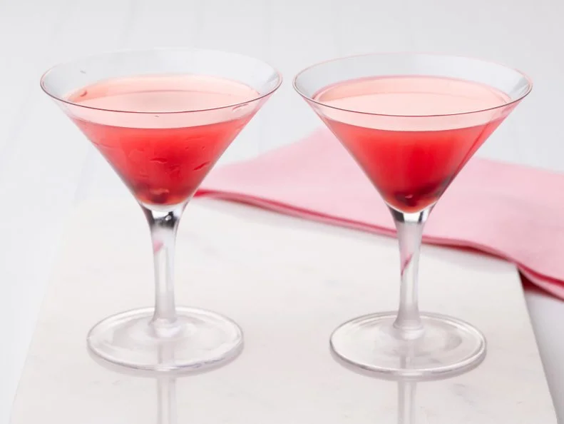 Chef Name: Bobby FlayFull Recipe Name: Pomegranate MartinisTalent Recipe: Bobby Flayâ  s Pomegranate Martinis, as seen on Boy Meets GrillFNK Recipe: Project: Foodnetwork.com, WINTER RECIPES/COCKTAILS/FNK VIDEOSShow Name: Boy Meets GrillFood Network / Cooking Channel: Food Network