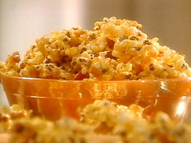 Nutty Caramel Corn