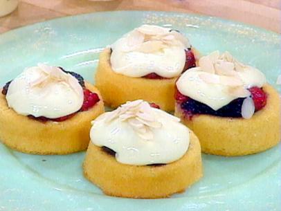 Jingle Bell Bundt Cake Recipe, Food Network Kitchen