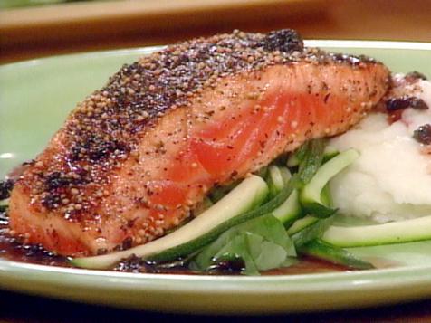 Mustard Pepper Salmon with Red Wine Sauce