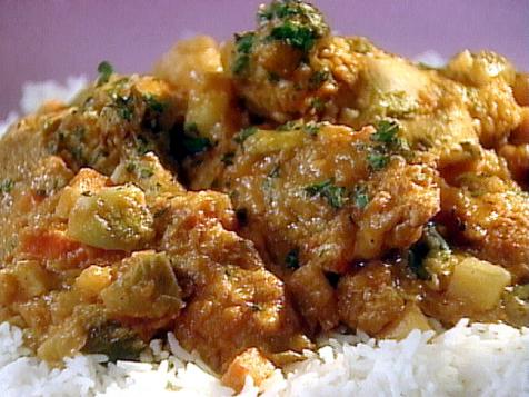 Chicken and Vegetable Stew in Peanut Butter Tomato Sauce: Mafe