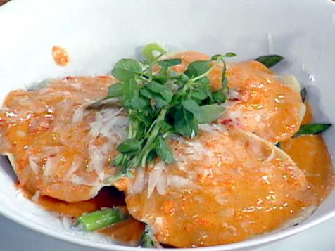 Lump Crabmeat Ravioli with Red Pepper Cream Sauce and Asparagus