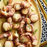 FN Flat Recipe: Bacon Wrapped Shrimp and Scallops, RACHAEL RAY, 30 Minute Meals, Low-Carb, Not No-Carb