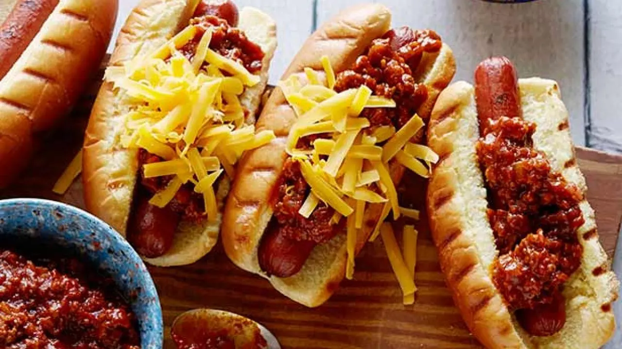 Tyler's Ultimate Chili Dog