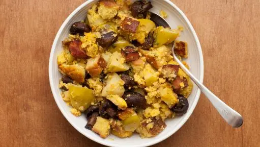 pioneer woman stuffing dressing Sausage Recipe Ree Drummond's Cornbread Dressing and