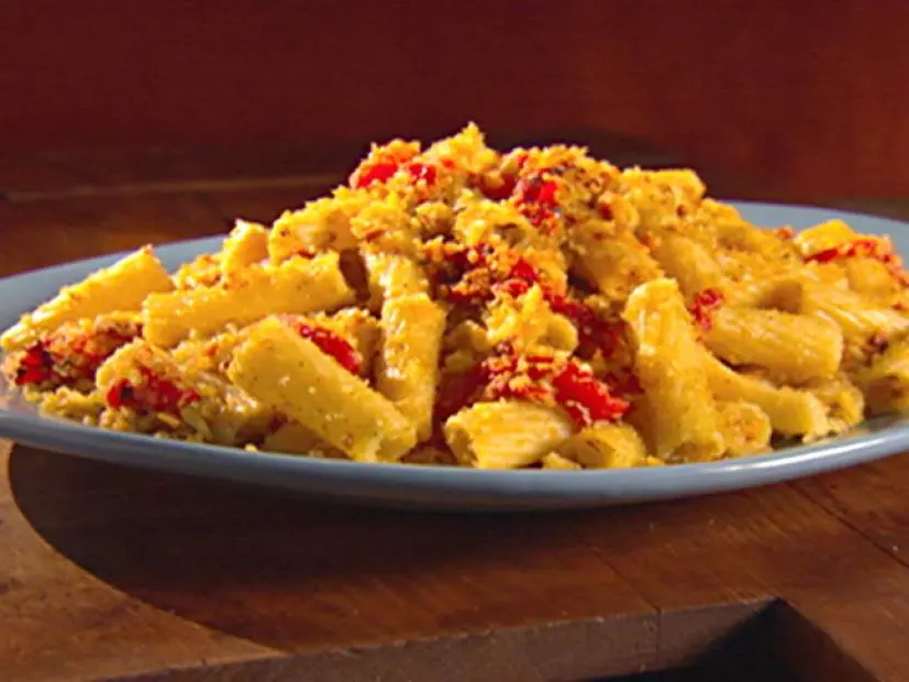 Rigatoni with Red Pepper, Almonds, and Bread Crumbs Recipe | Giada De ...