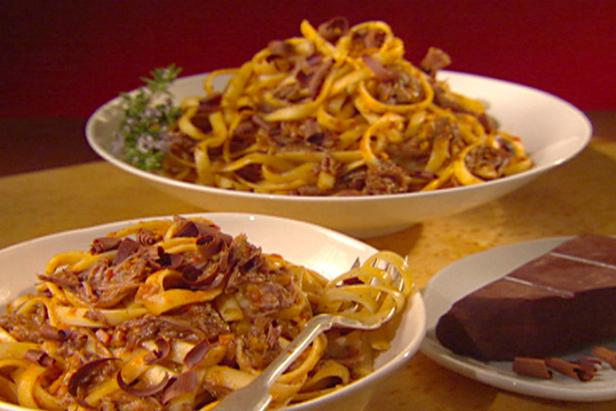 Short Ribs with Tagliatelle image