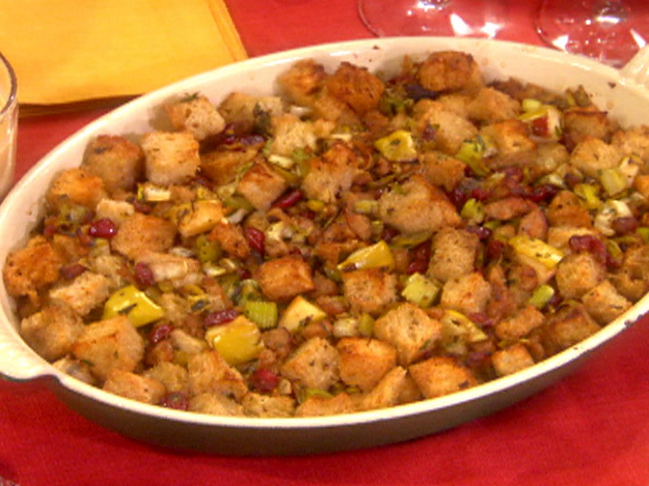 Apple & Sausage Stuffing Recipe