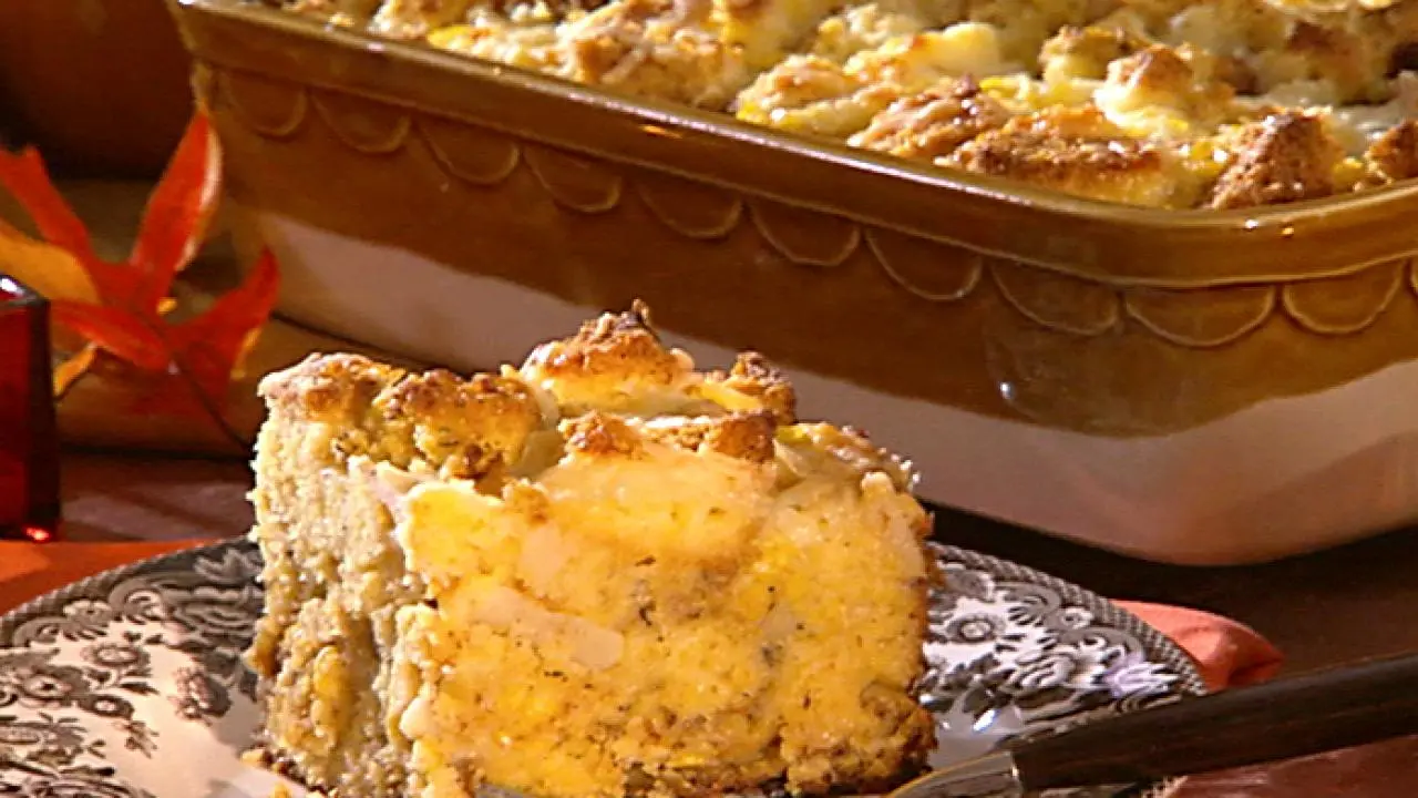 Cheesy Cornbread Dressing