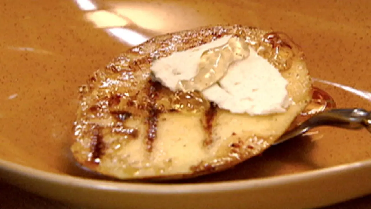 Easy Mangoes with Blue Cheese