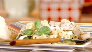 Greek Pasta Salad with Chicken