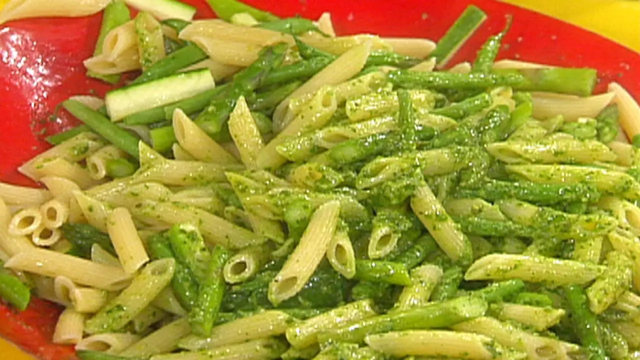Veggie Penne With Pesto