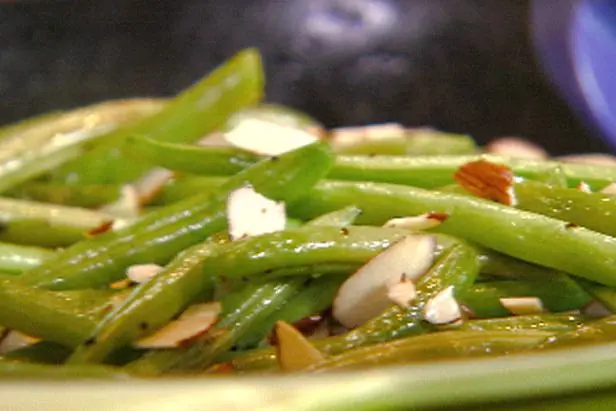Sauteed Green Beans Recipe | Robin Miller