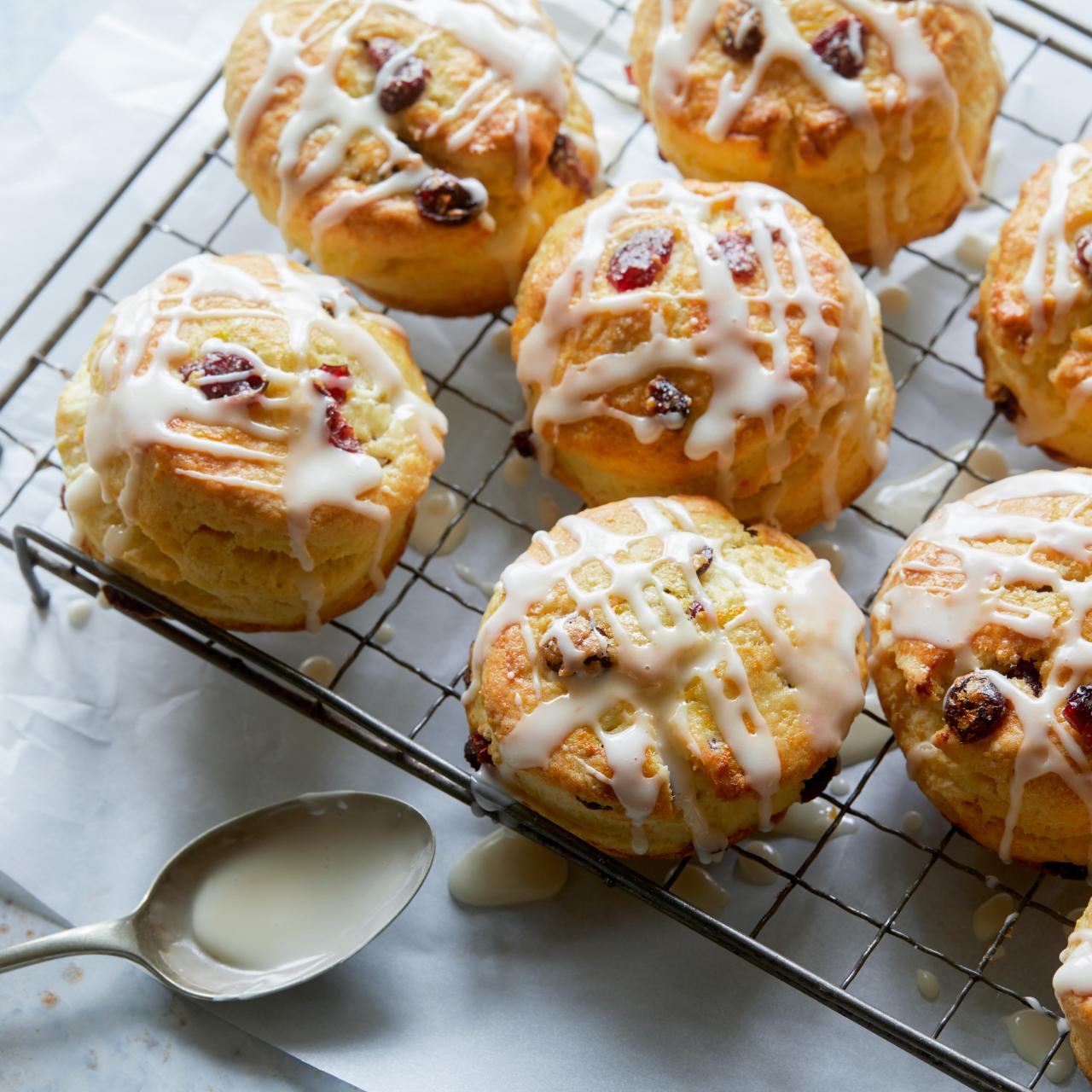 Cranberry-Orange Scones in a Cast Iron Skillet – Field Company