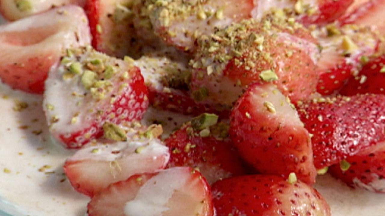 Strawberries and Ricotta Cream