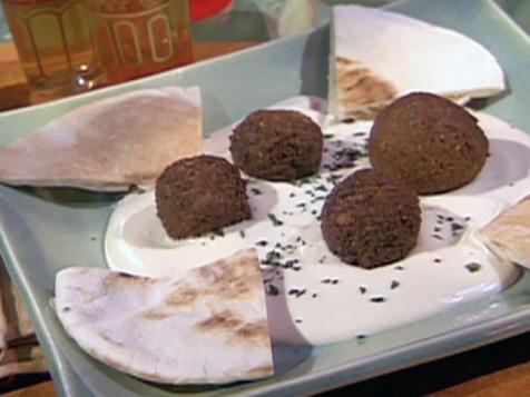 Falafel with Tahini Sauce