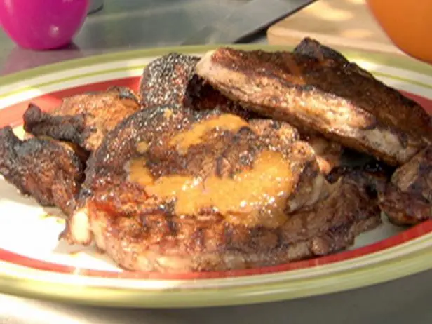 Spanish Spice Rubbed Rib Eye with Sherry Vinegar Steak Sauce