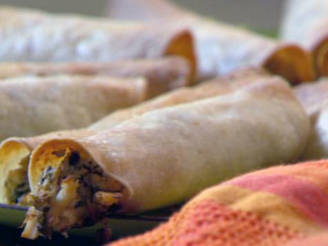 Poquito and Grande: Taquitos and Burritos