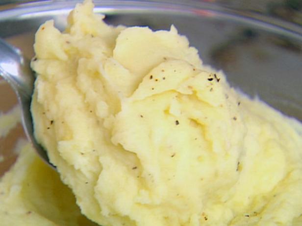 Buttermilk Mashed Potatoes Without a Masher - No Frills Kitchen