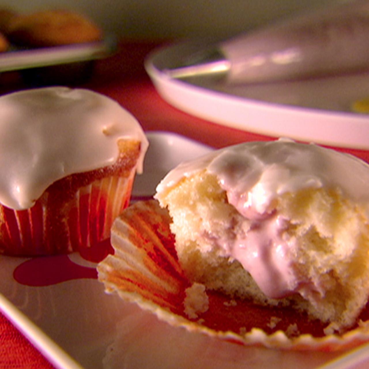 Ridiculous Infomercial of the Day: Big Top Cupcake