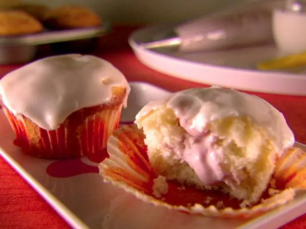 Strawberry And Mascarpone Filled Cupcakes Recipe Chef S Resource Recipes