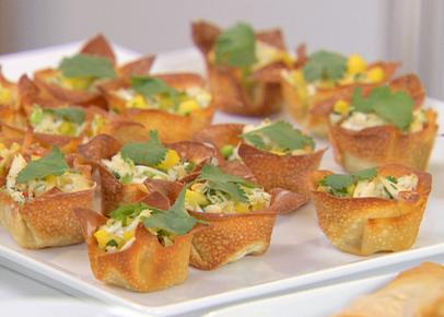 Crab Salad in Crisp Wonton Cups