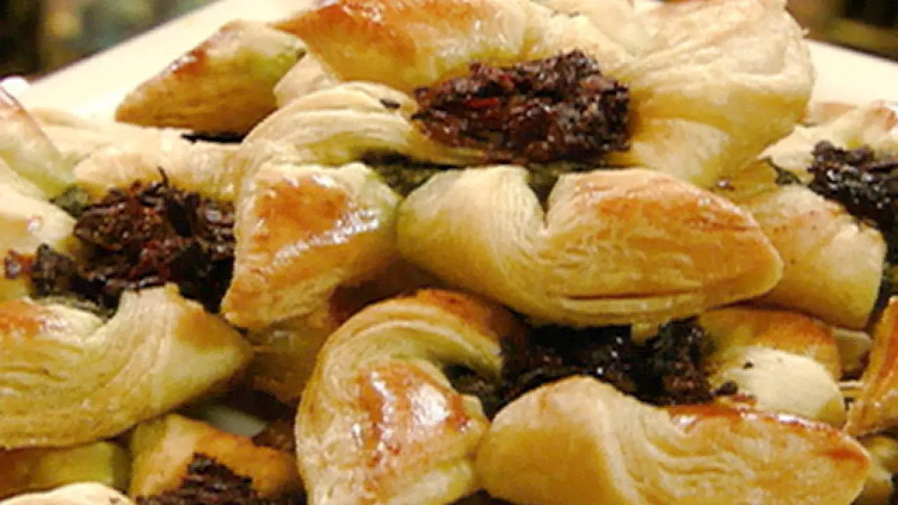 Sun-Dried Tomato Pinwheels