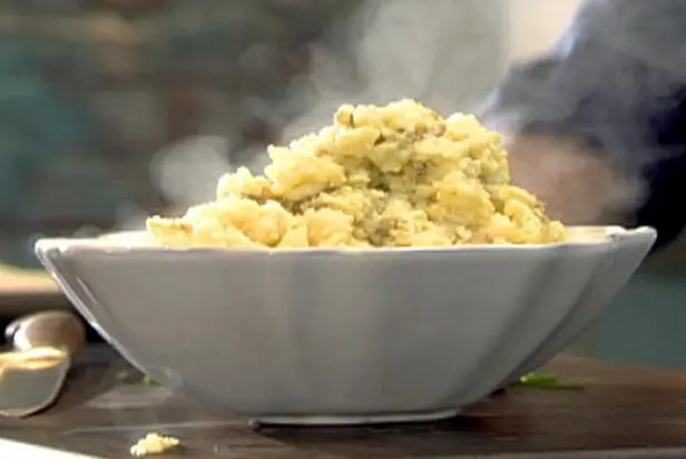 Horseradish and Sour Cream Mashed Potatoes Recipe | Tyler Florence | Food Network