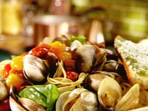 Spaghetti with Oven Baked Clams