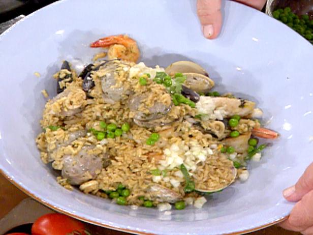 Seafood Stew with Rice and Salsa Criolla (Arroz con Mariscos) Recipe | Food  Network