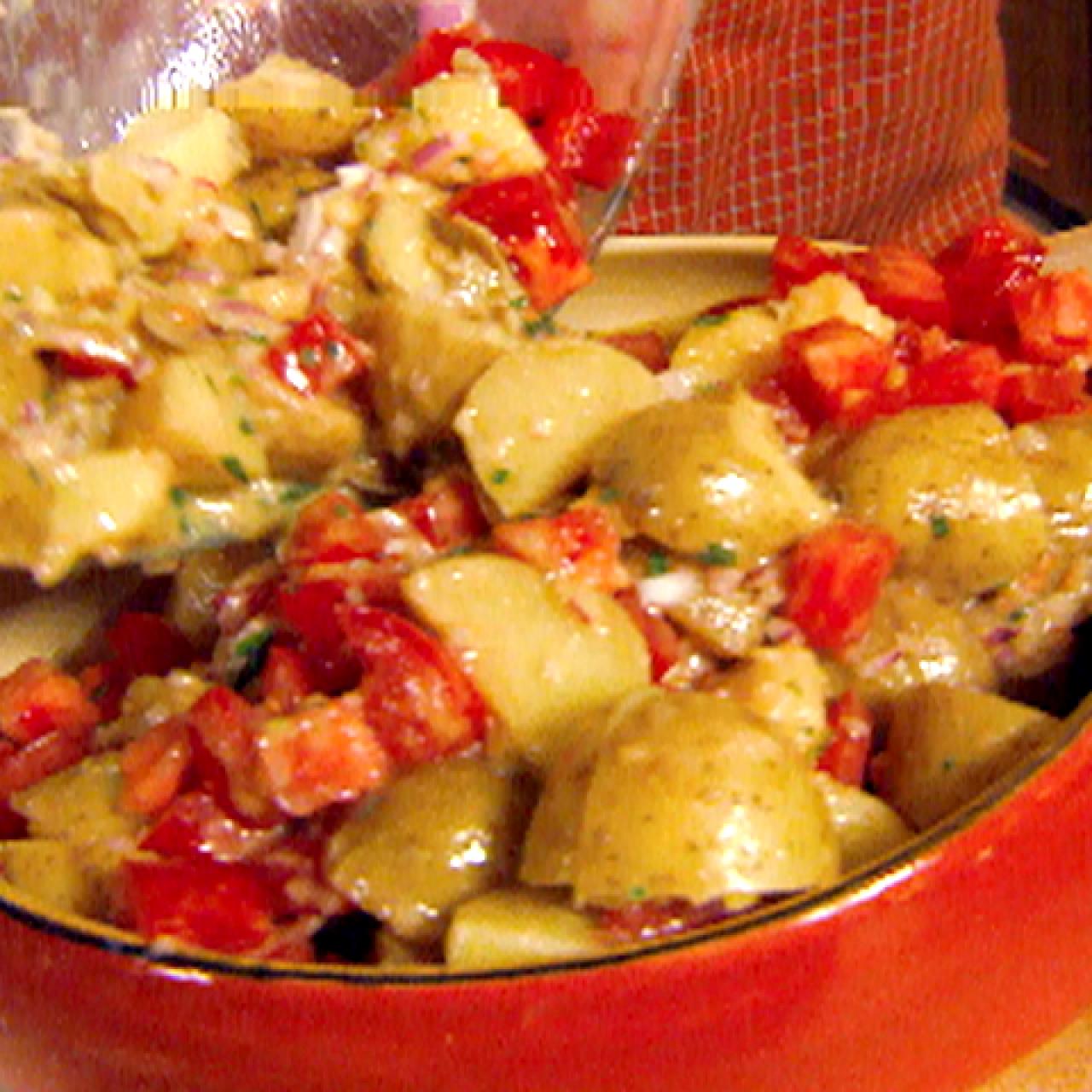 https://food.fnr.sndimg.com/content/dam/images/food/fullset/2007/4/25/0/mo0902_potatoesalad.jpg.rend.hgtvcom.1280.1280.suffix/1371585572656.jpeg