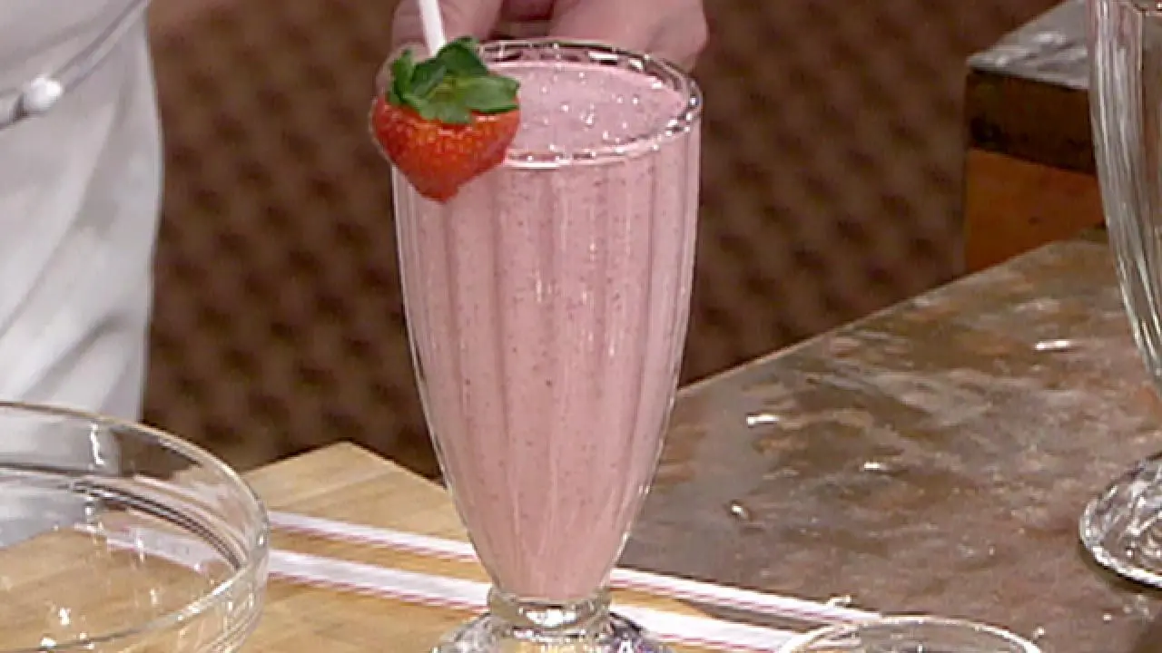 Fresh Strawberry Milkshakes