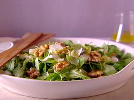 Arugula Endive Salad with White Wine Vinaigrette