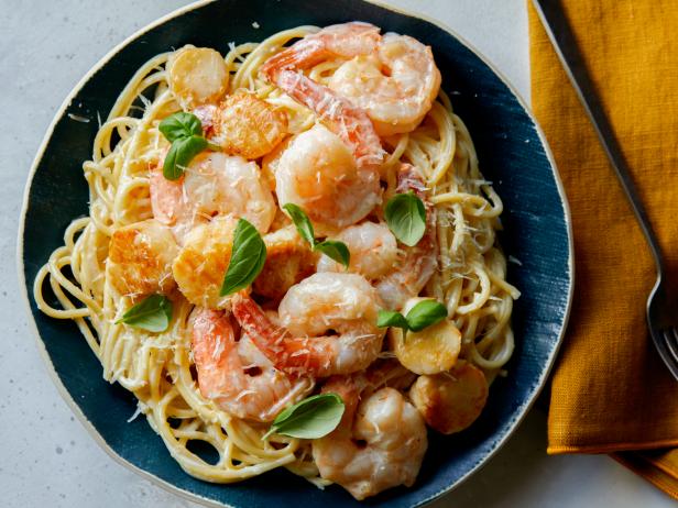 Shrimp And Scallops In Garlic Cream Sauce Recipe Robert Irvine Food Network