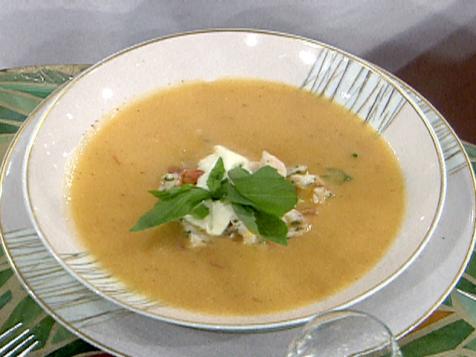 Cold Heirloom Tomato Soup with Tropical Lobster Relish