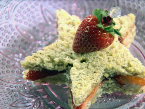Nutty Star Sandwiches