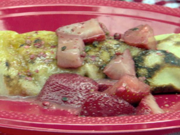 Strawberry Rhubarb Zinfandel Crepes image