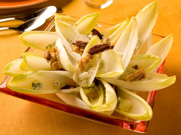 Mache and Endive Salad With Clementines and Walnuts Recipe - NYT Cooking