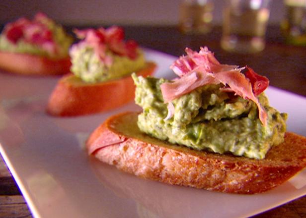 Sweet Pea Crostini image