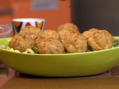 Florentine Mac and Cheese and Roast Chicken Sausage Meatballs