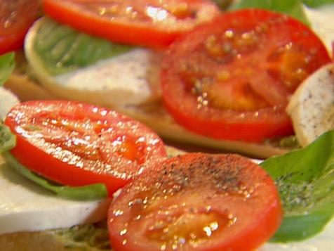 Open-Faced Tomato, Mozzarella and Basil Sandwich