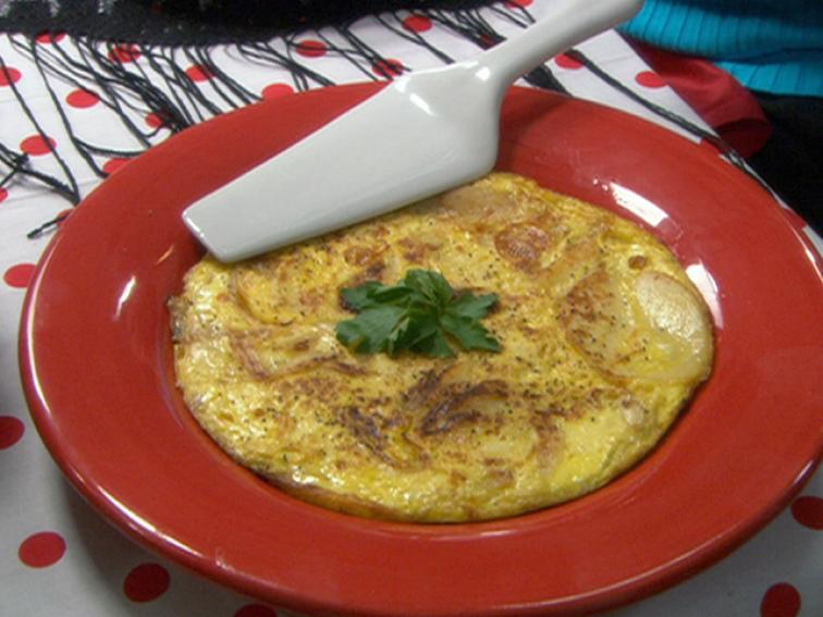 Simple Spanish Tortilla Recipe Ingrid Hoffmann Food Network
