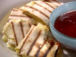Grilled Apple and Brie Quesadilla with Strawberry Apple Dipping Sauce