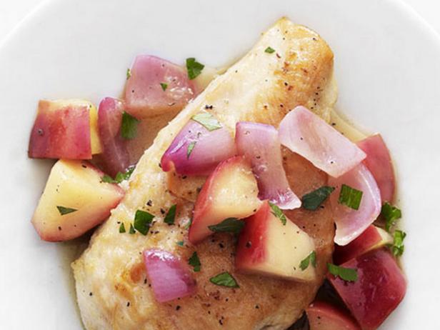 Chicken with Apple, Onion and Cider Sauce