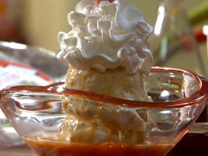 Spicy Sundaes. Rachael Ray30 Minute MealsTM-1921