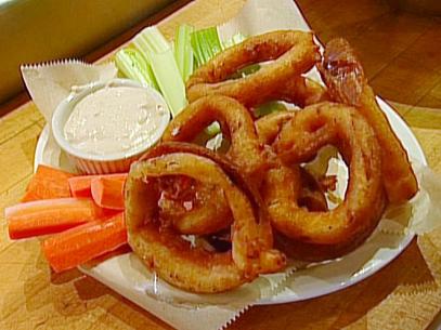 Spicy Buffalo Onion Rings and Blue Cheese DipRecipe courtesy ZoomAD1C02