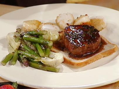 Baked Scallops and Seared Tournedos with Artichoke Hearts and Asparagus TipsRachael Ray. TM1A0230 Minute Meals